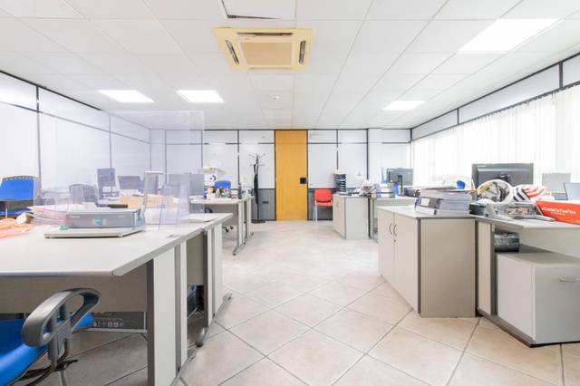 Oficina en Alquiler en Avenida BARCELONA en Museros