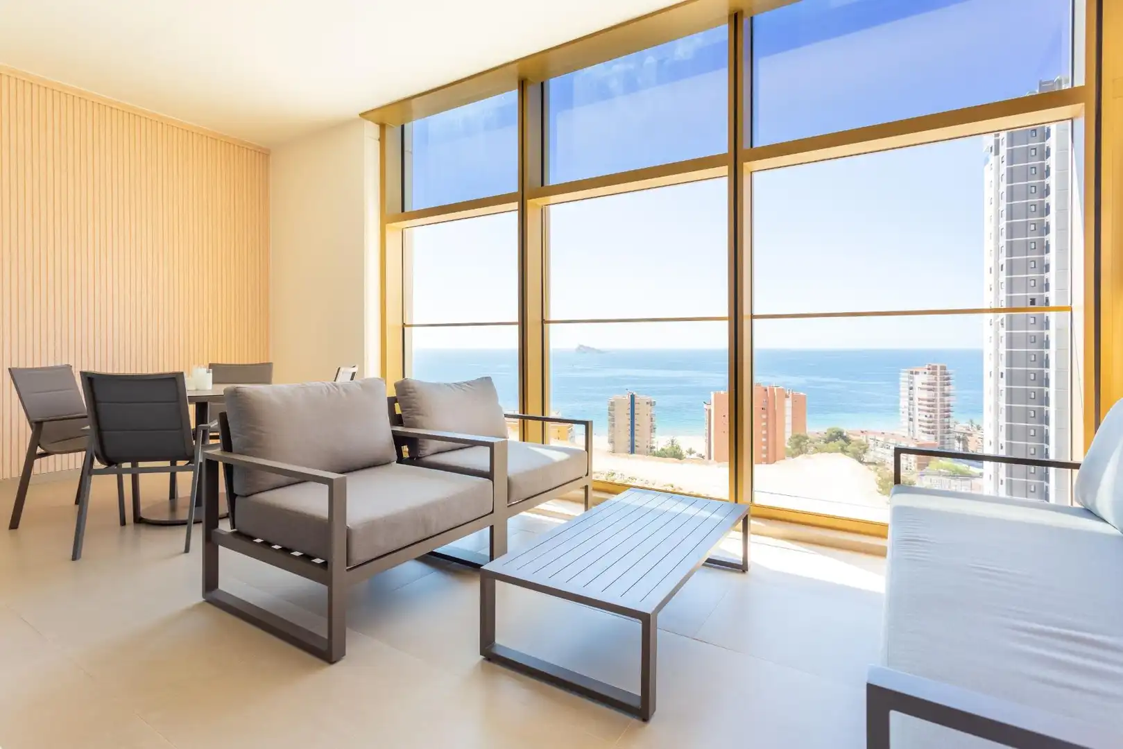Apartament amb piscina en venda a Playa de Poniente