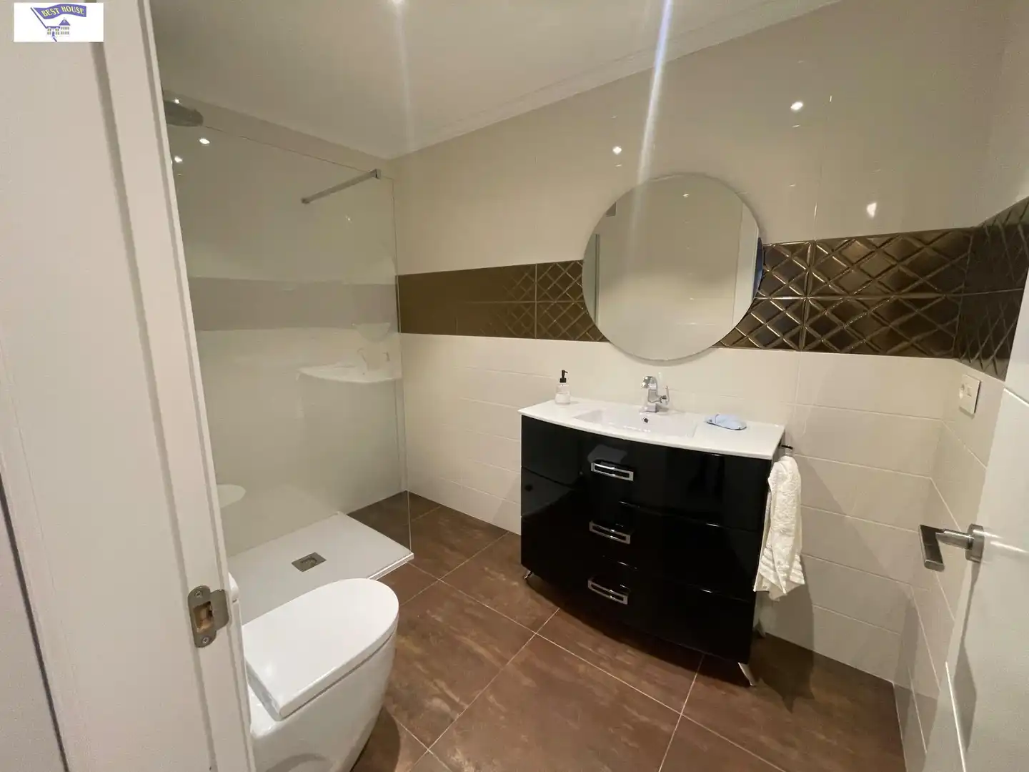 Badezimmer von Wohnung zum Verkauf in Albacete mit Heizung und Balkon