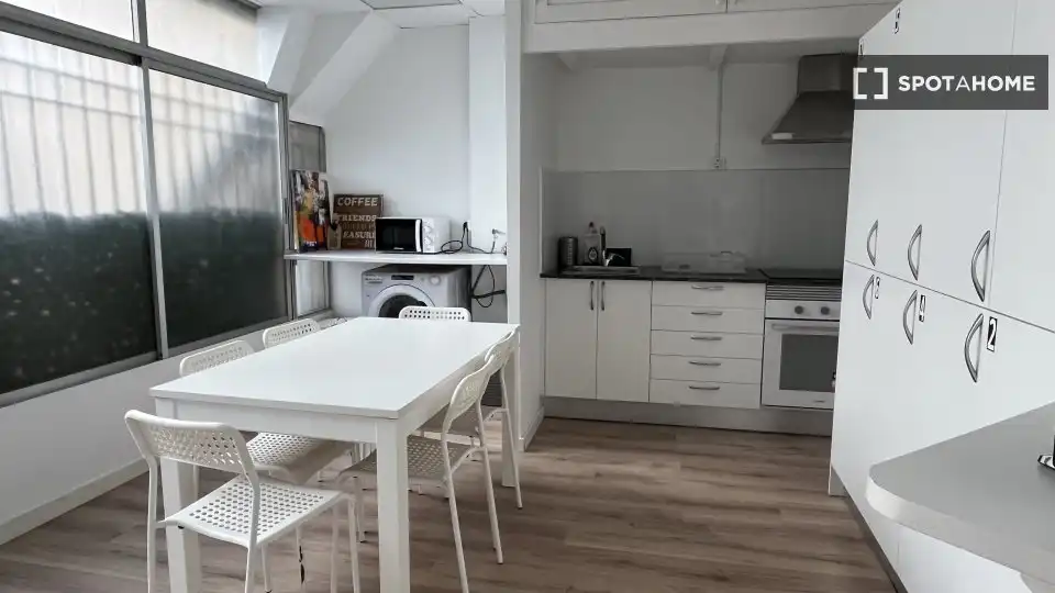 Kitchen of Flat for share in Barcelona  with Air Conditioner, Heating and Terrace