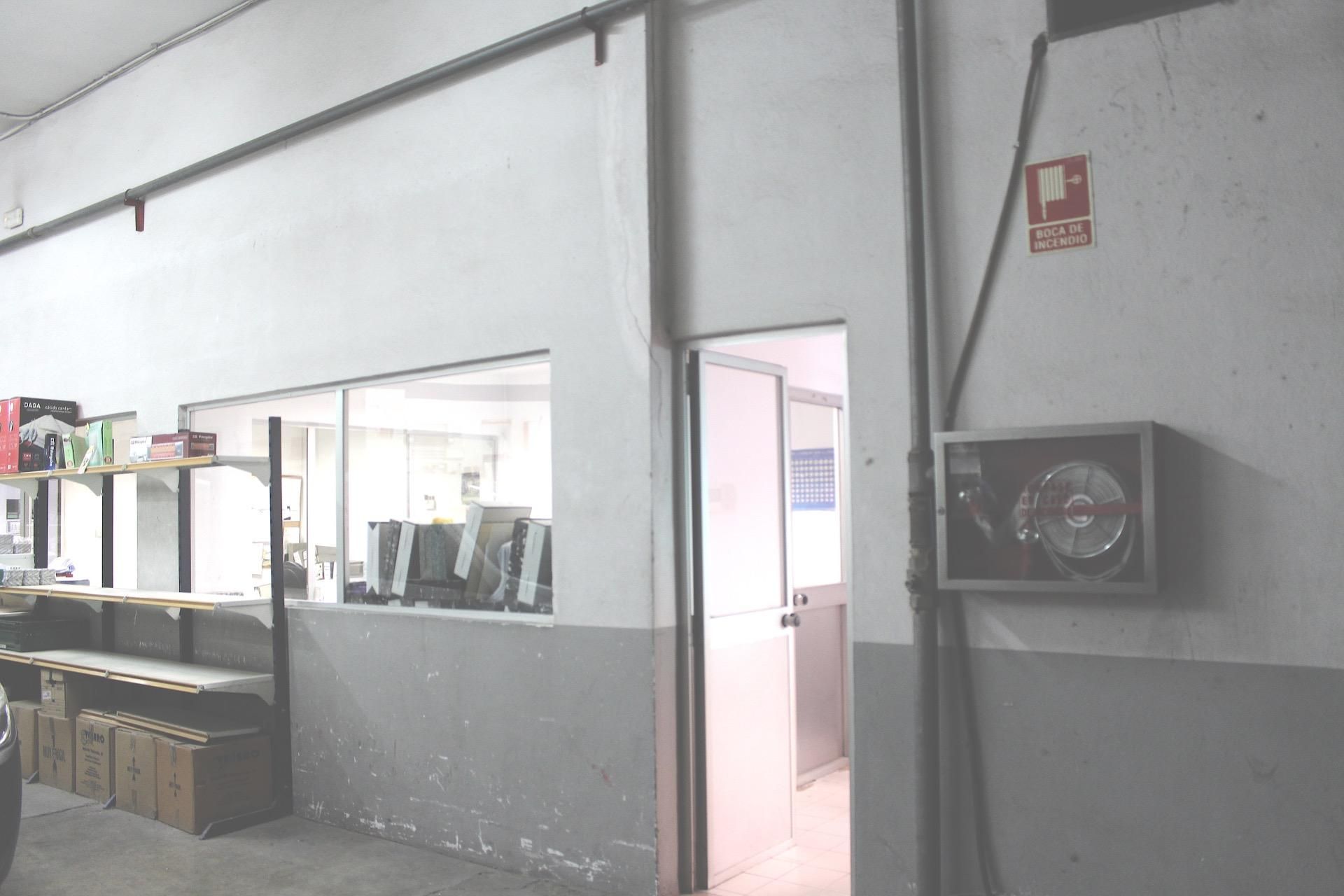 Industrial buildings for sale in Barrio de Benicalap