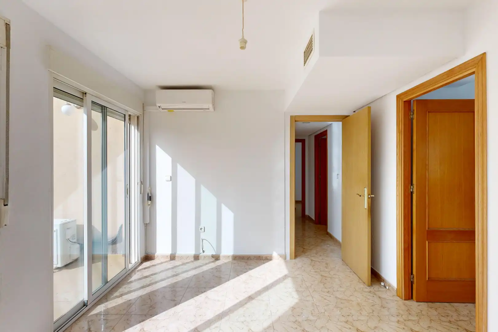 Casa adosada en venta en Murcia con Aire acondicionado, Terraza y Trastero