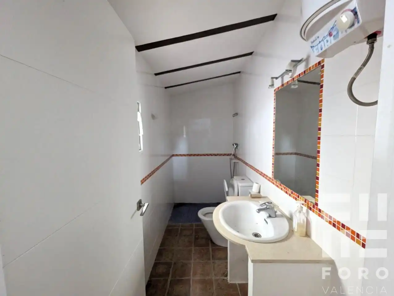 Baño de Finca rústica en venta en Alzira con Jardín privado, Balcón y Internet