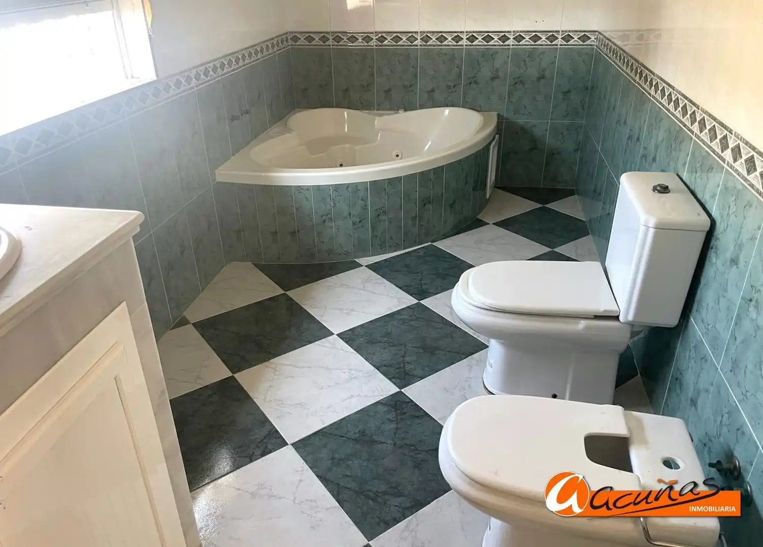 Baño de Casa adosada en venta en Gilena con Terraza y Trastero