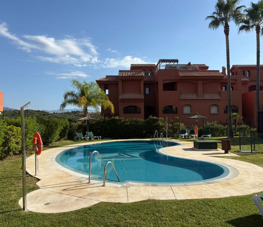 Vista exterior de Pis en venda en Estepona amb Moblat, Forn i Rentadora