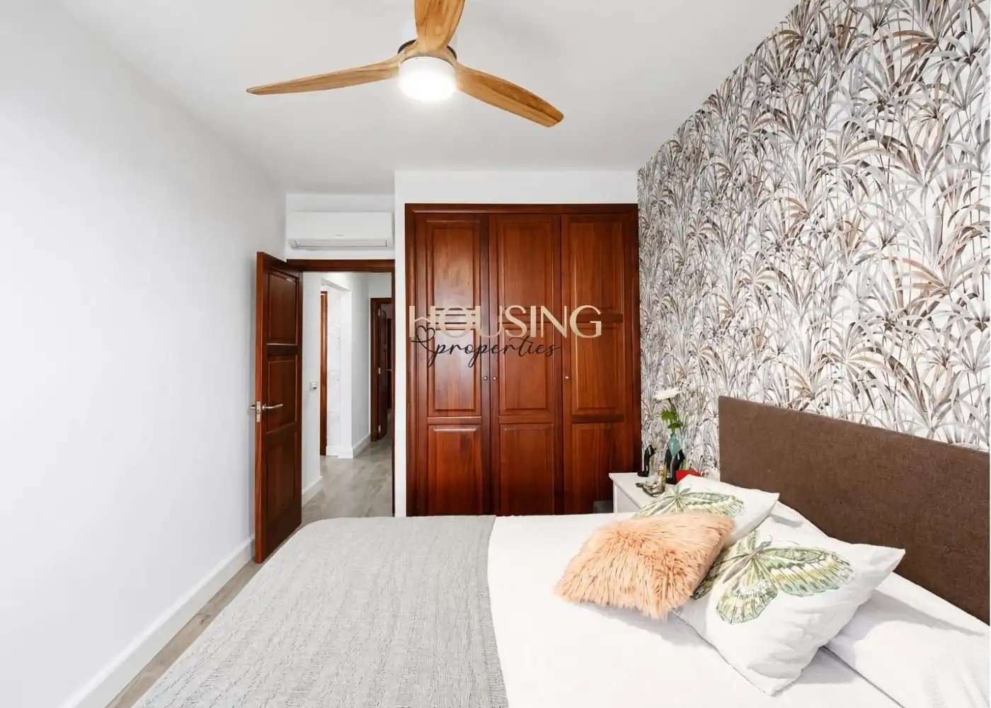 Bedroom of Flat for sale in Inca  with Air Conditioner, Storage room and Balcony