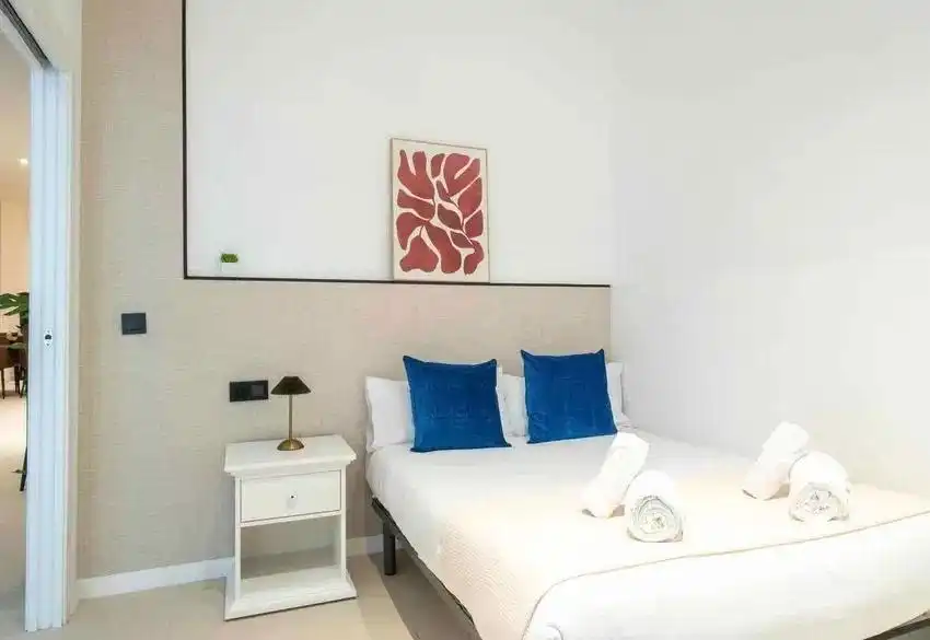 Habitación de Planta baja en venta en Valencia con Aire acondicionado y Amueblado