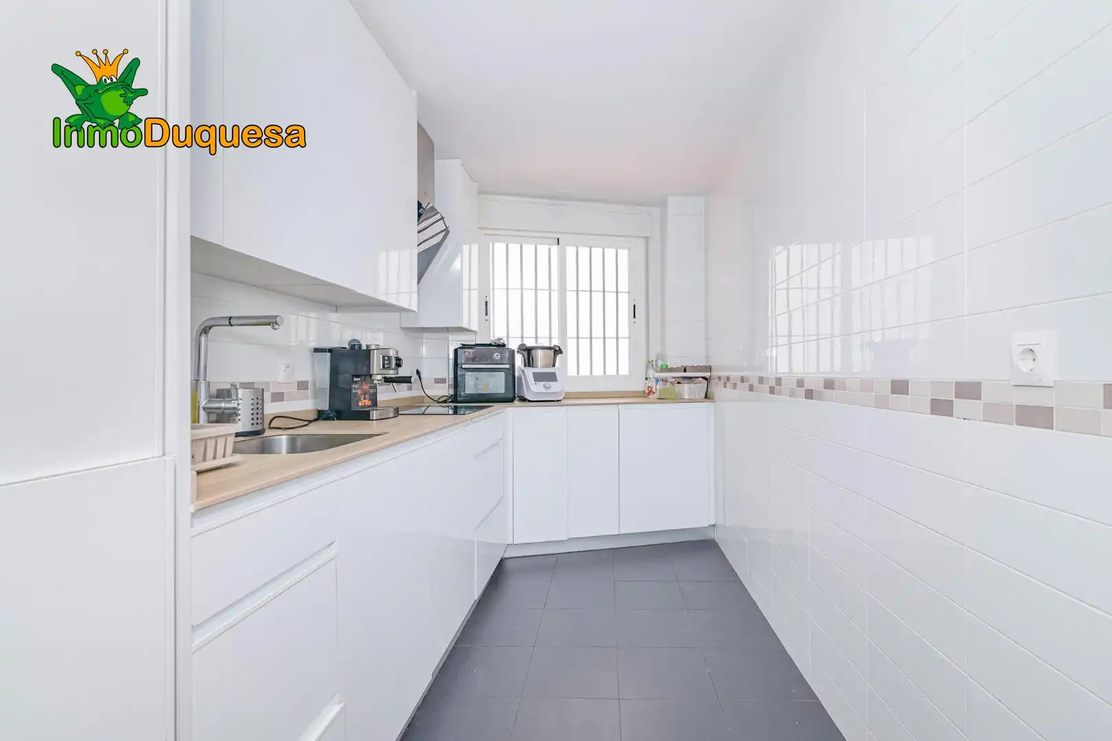 Cocina de Piso en venta en La Zubia con Aire acondicionado, Calefacción y Terraza