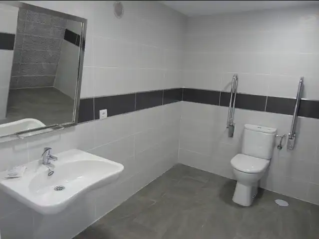 Badezimmer von Büro zur Miete in Tacoronte mit Klimaanlage, Terrasse und Möbliert
