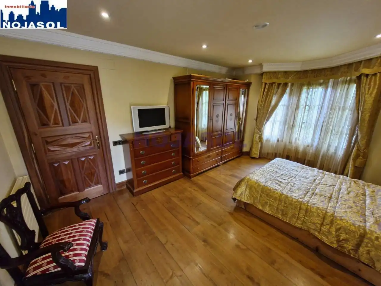 Habitación de Casa o chalet en venta en Noja con Aire acondicionado, Calefacción y Jardín privado