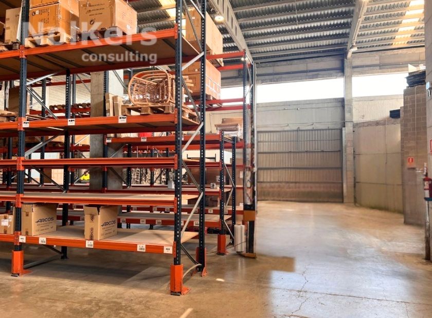 Nave industrial de alquiler en Sant Boi de Llobregat con Calefacción