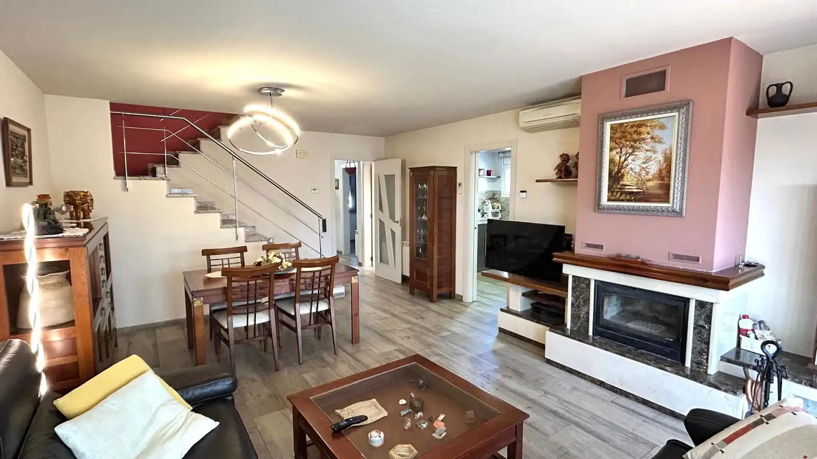 Sala d'estar de Casa adosada en venda en Lliçà d'Amunt amb Aire condicionat, Calefacció i Terrassa