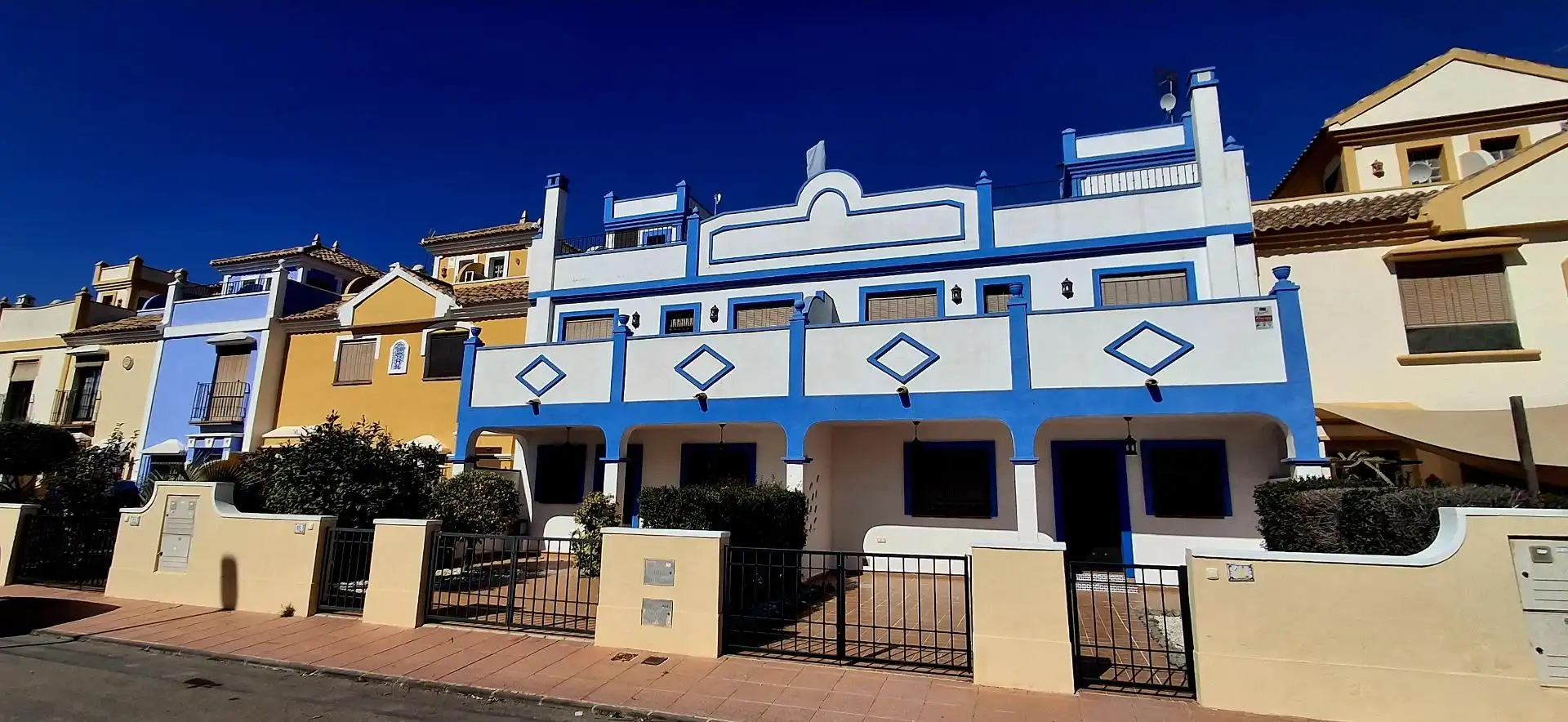 Casa con piscina in vendita a Roda, imagen 2