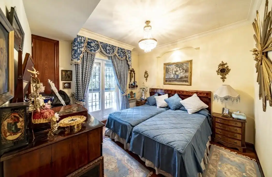 Habitación de Casa o chalet en venta en Madrid con Aire acondicionado, Jardín privado y Trastero
