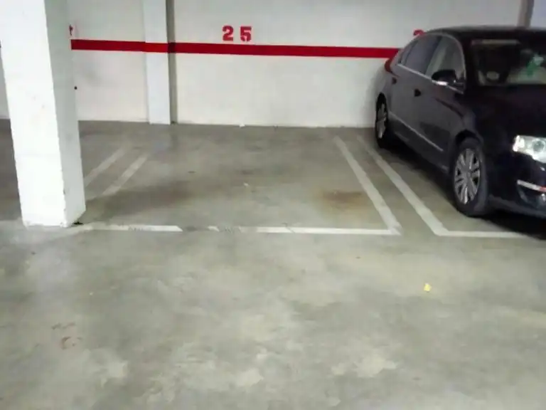 Parking of Garage for rent in Onda