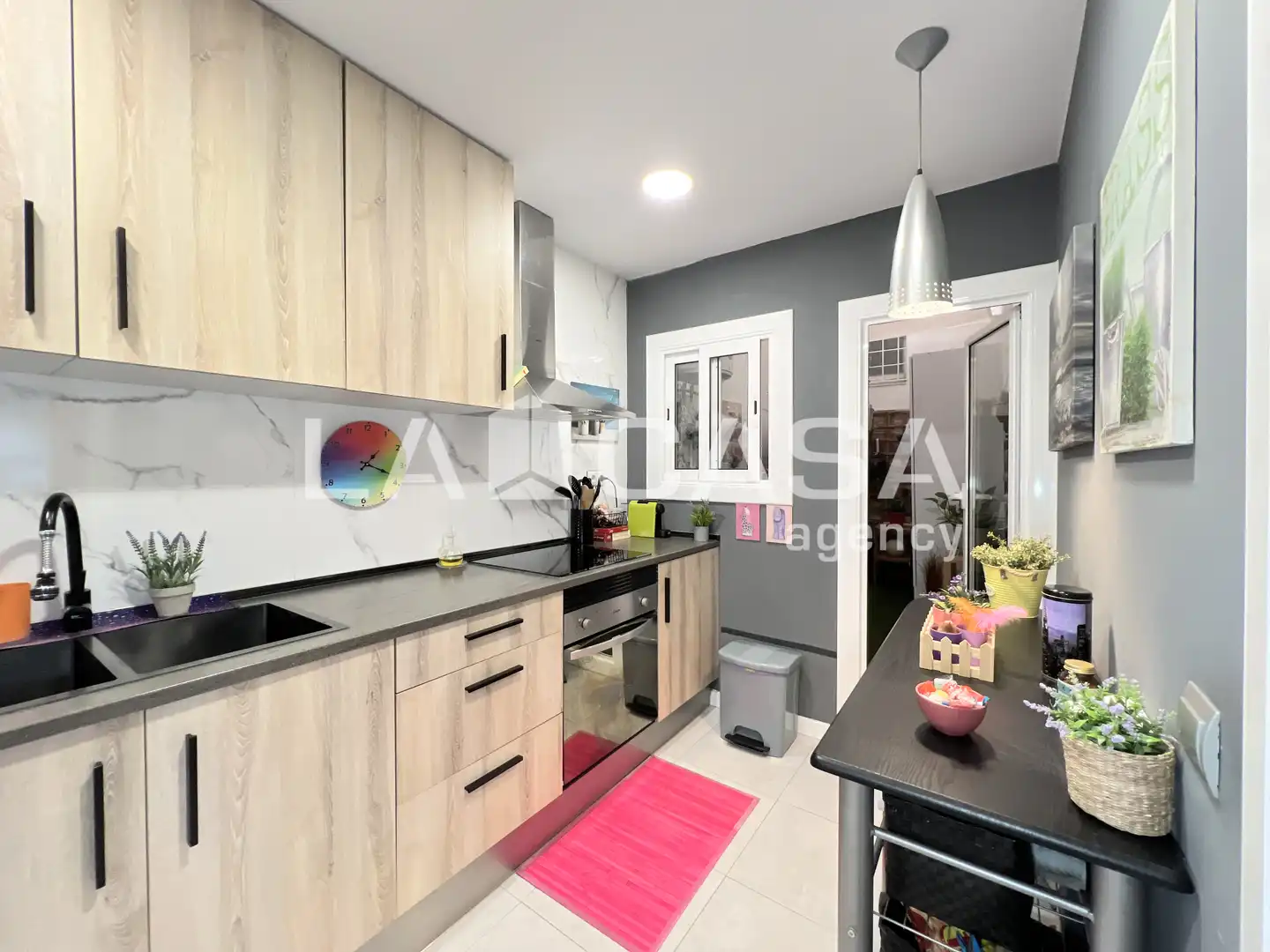 Küche von Wohnung zum Verkauf in Badalona mit Balkon