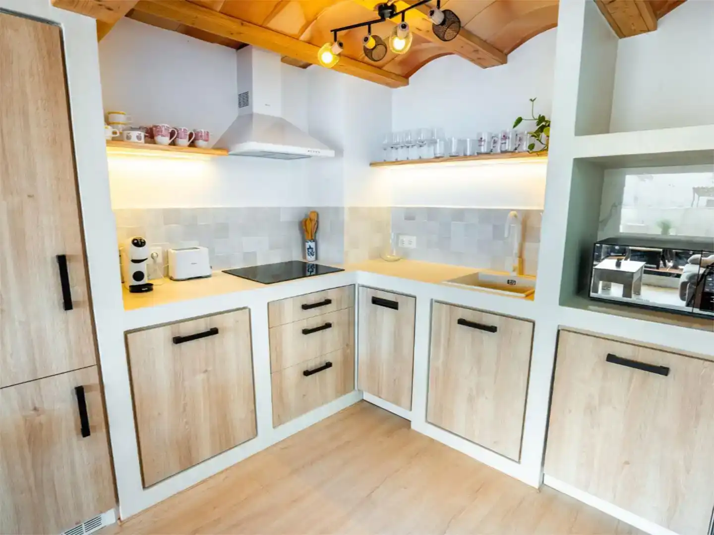 Kitchen of Flat for rent in Marbella  with Air Conditioner, Parquet flooring and Swimming Pool