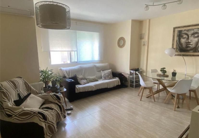 Sala de estar de Apartamento en venta en Benicarló con Aire acondicionado, Terraza y Amueblado