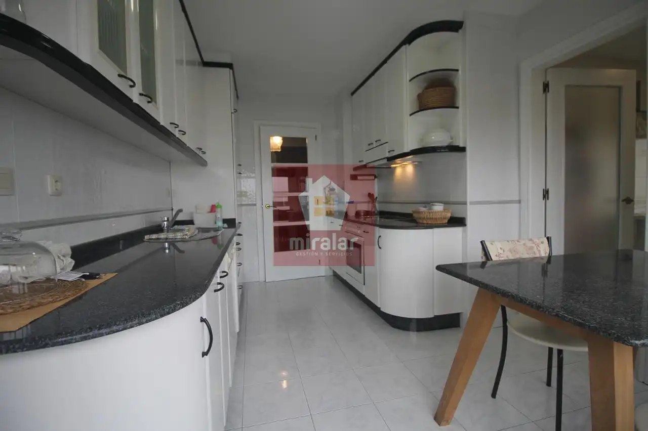 Kitchen of Flat for sale in Vigo   with Heating, Parquet flooring and Storage room