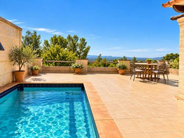 Country house with pool for sale in Selva