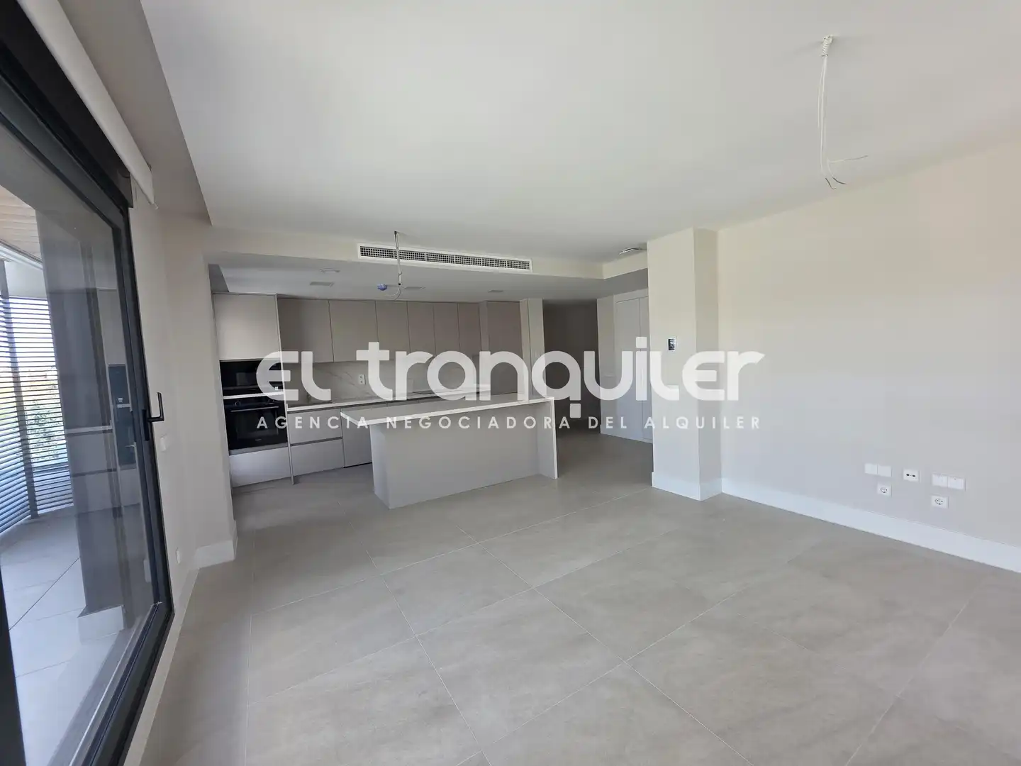 Kitchen of Flat for rent in Madrid  with Air Conditioner, Terrace and Storage room