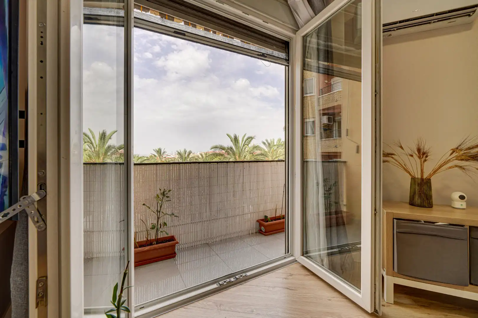 Terraza de Piso en venta en Paterna con Aire acondicionado, Parquet y Horno