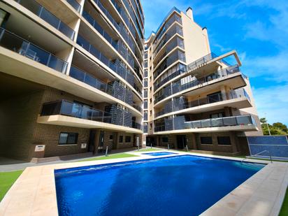 Piscina de Pis en venda en Alicante / Alacant amb Aire condicionat, Terrassa i Traster