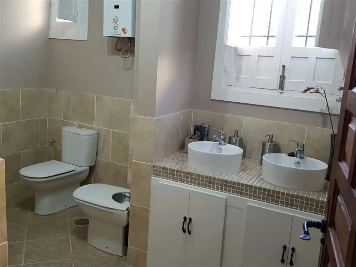 Badezimmer von Country house zum Verkauf in Cacín mit Klimaanlage