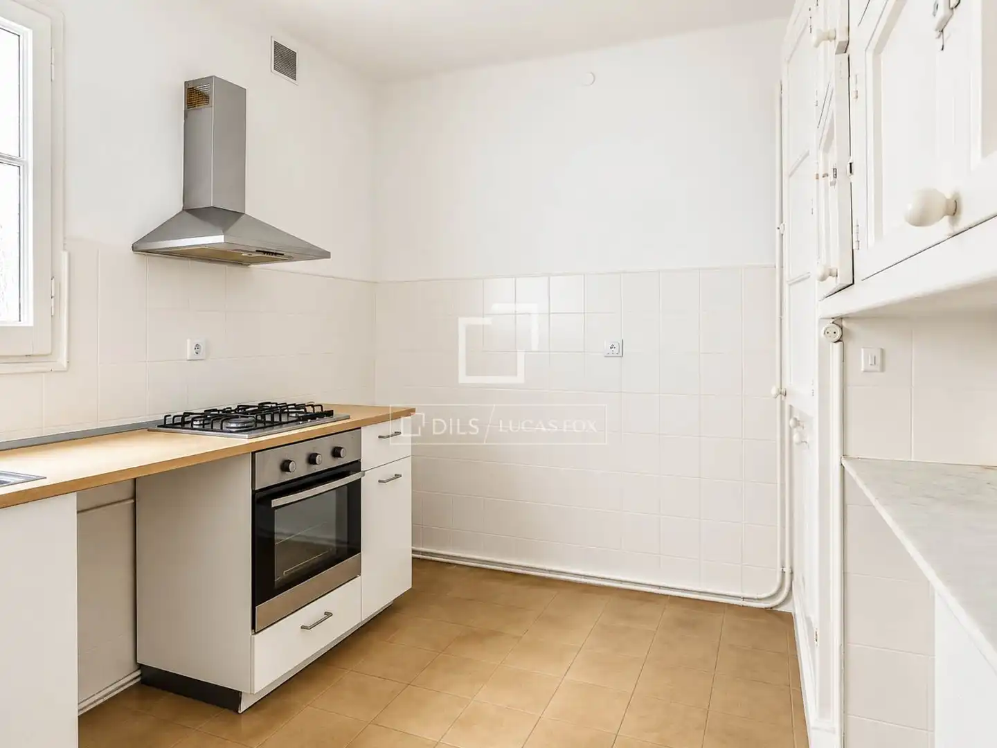 Kitchen of Flat for sale in Eixample