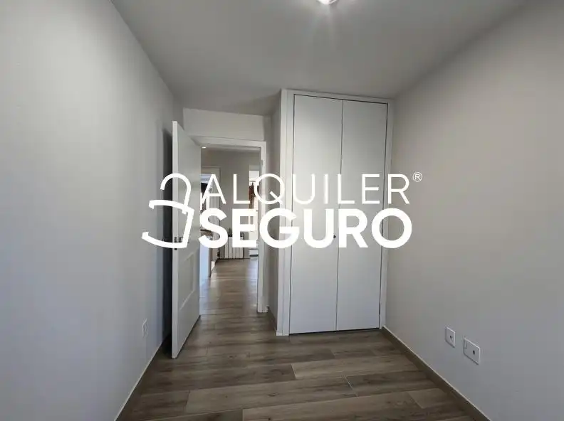 Dormitori de Àtic de lloguer en Las Rozas de Madrid amb Calefacció i Terrassa