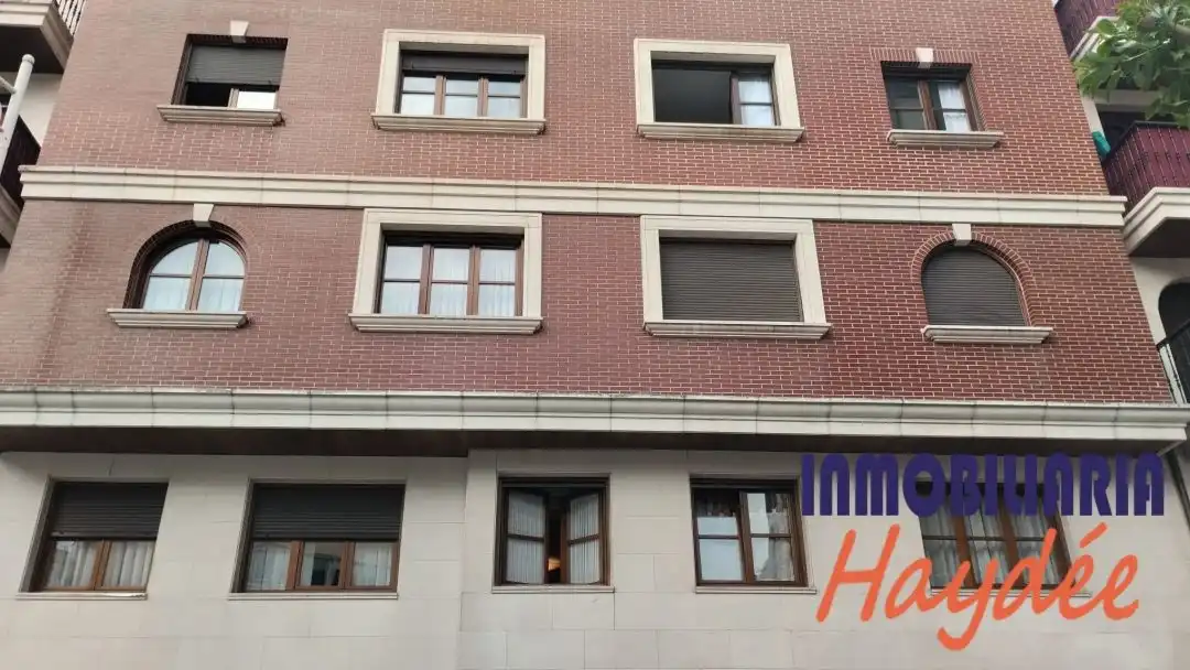 Piso con terraza en venta en Sor Natividad Homedes Kalea, imagen 59