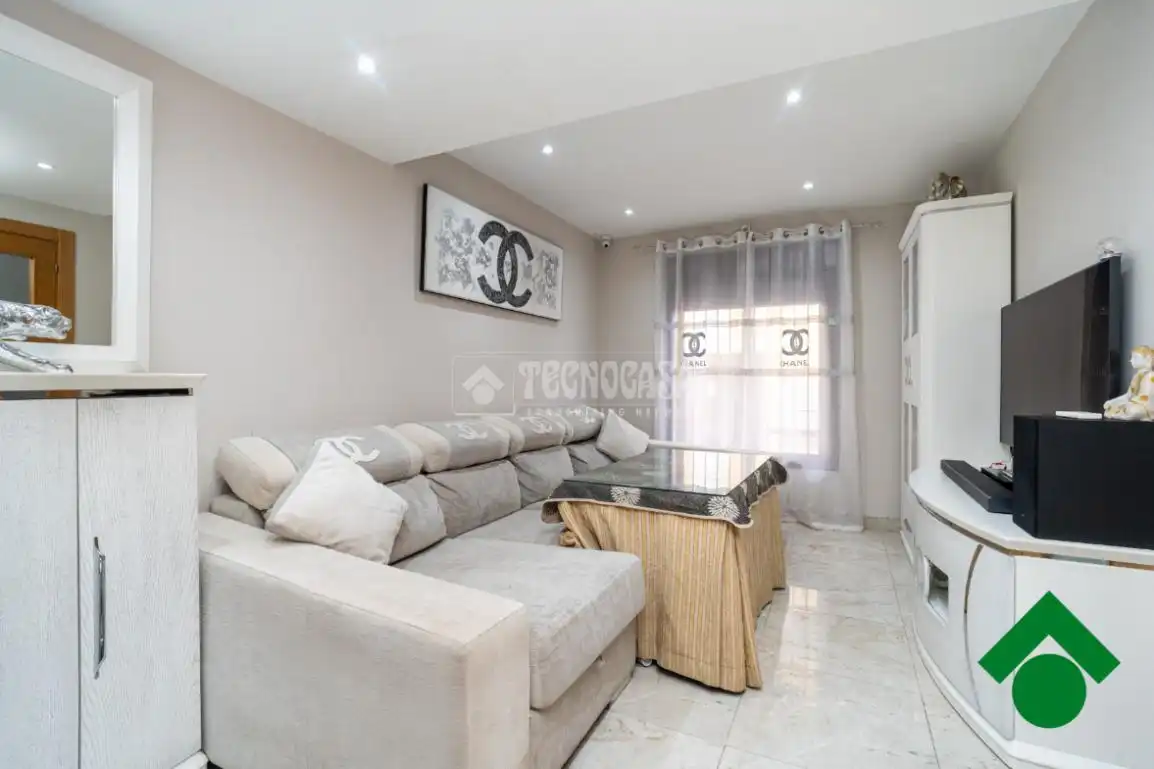Living room of Detached homes for sale in Atarfe  with Air Conditioner and Terrace