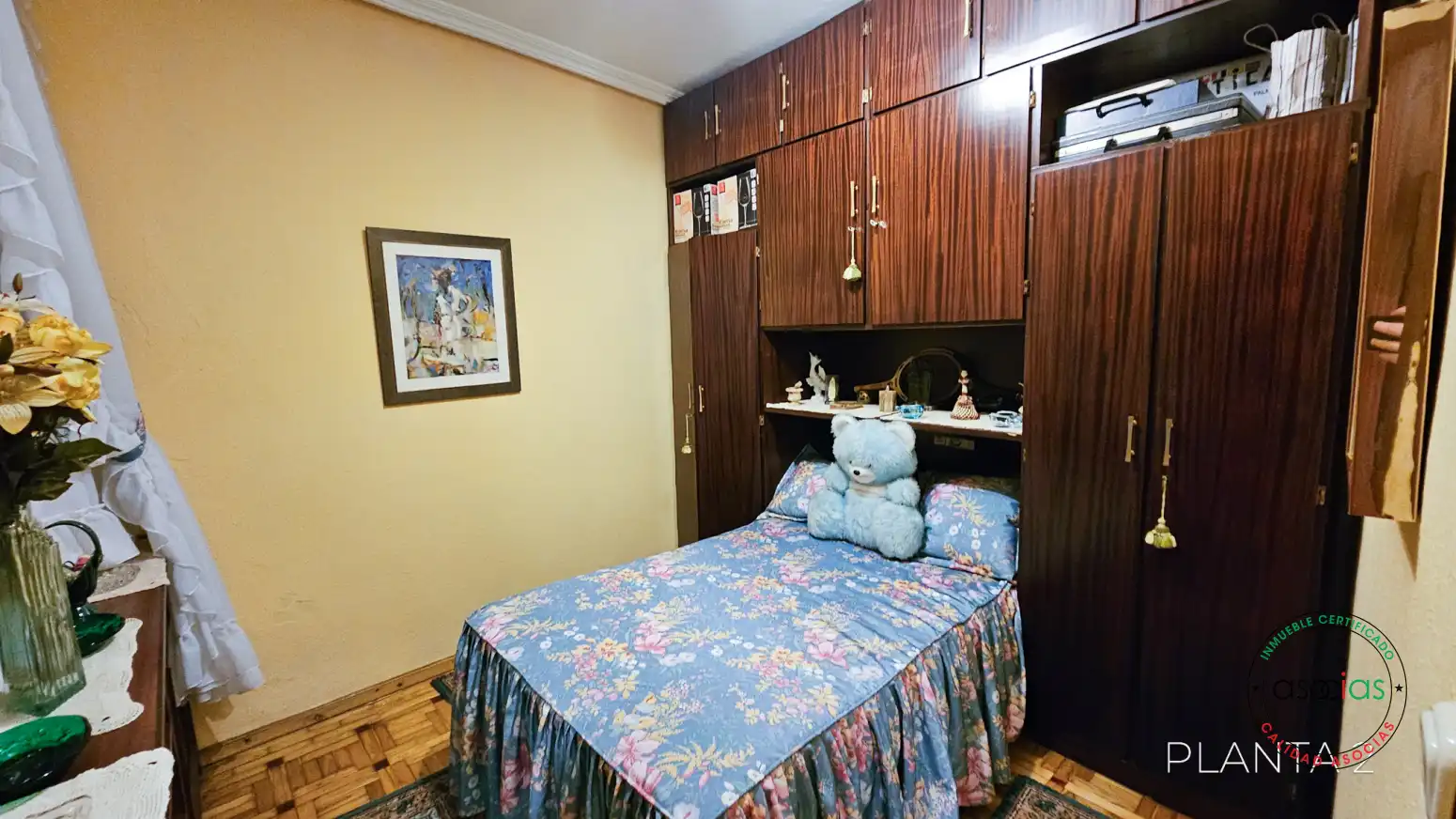Dormitori de Edifici en venda en Tineo