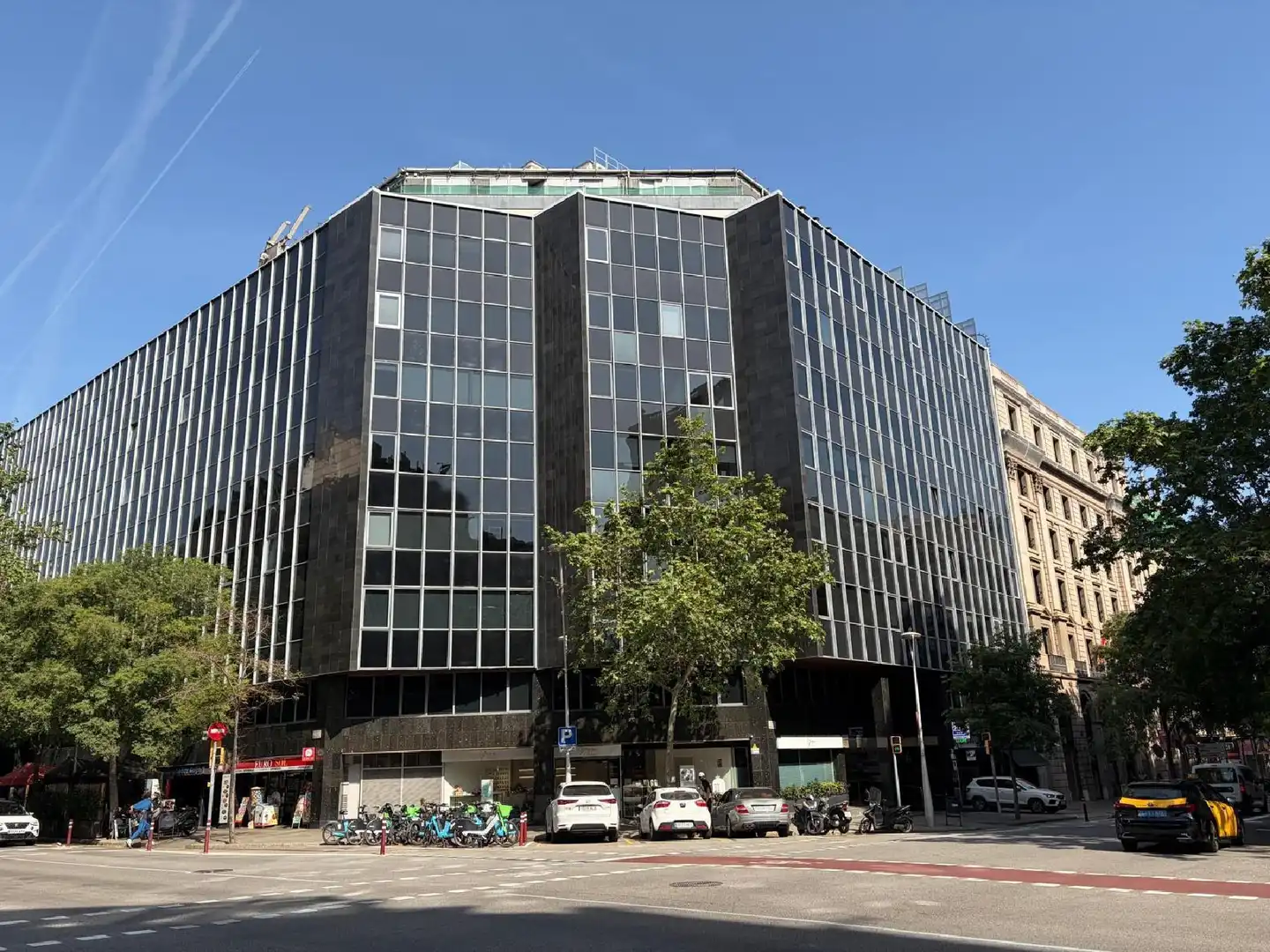 Außenansicht von Büro zum Verkauf in Barcelona
