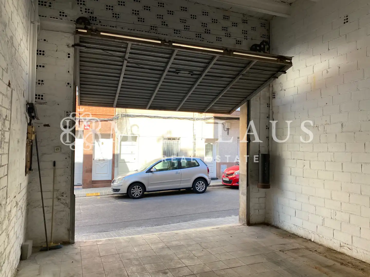 Parkplatz von Garage zum Verkauf in Terrassa