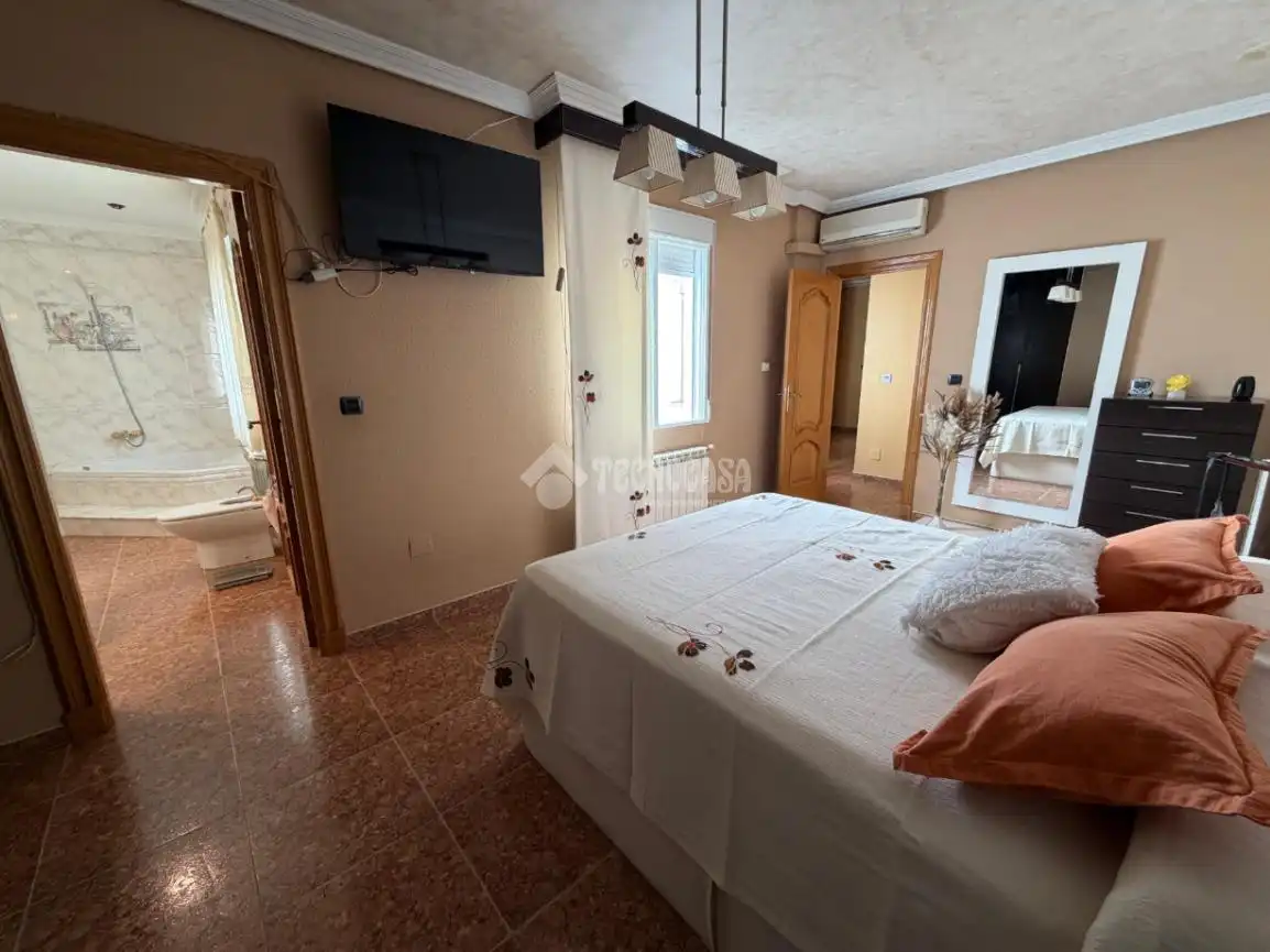 Habitación de Casa o chalet en venta en Torredonjimeno