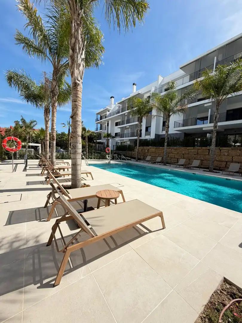 Apartamento con terraza en venta en Estepona Pueblo