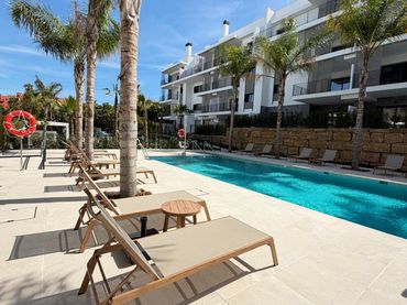 Apartamento con balcón en venta en Estepona Pueblo