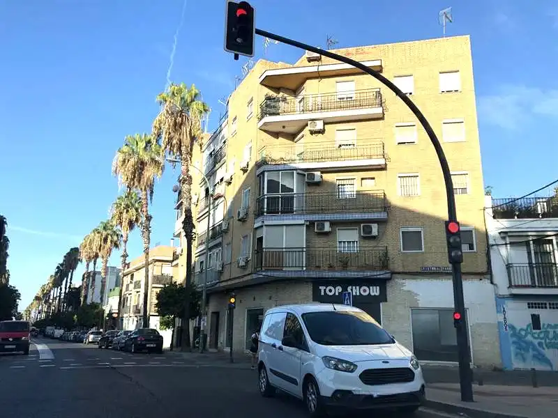 Vista exterior de Apartamento en venta en Sevilla