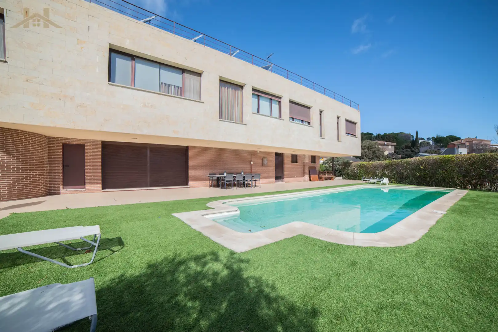 Swimming pool of Houses for sale in Torrelodones  with Air Conditioner, Heating and Private garden