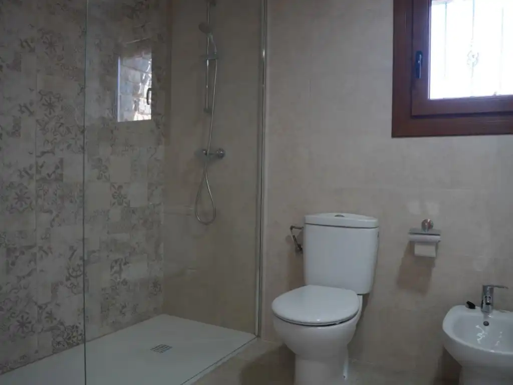Bany de Casa o xalet de lloguer en Aínsa-Sobrarbe
