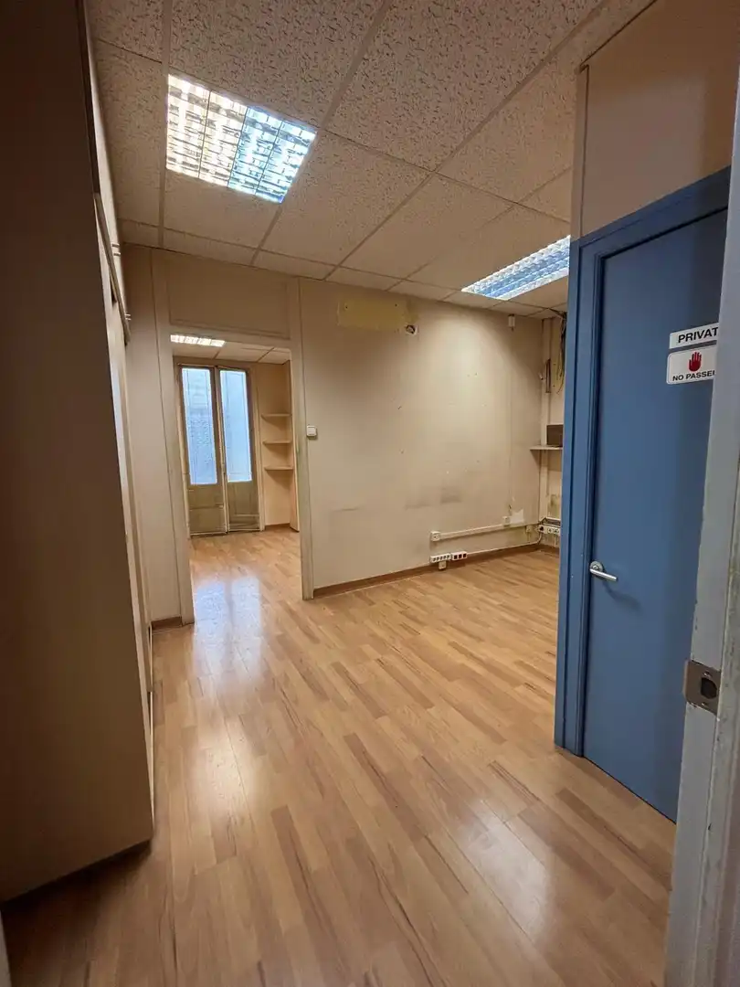 Casa o chalet en venta en L'Hospitalet de Llobregat con Aire acondicionado, Terraza y Balcón