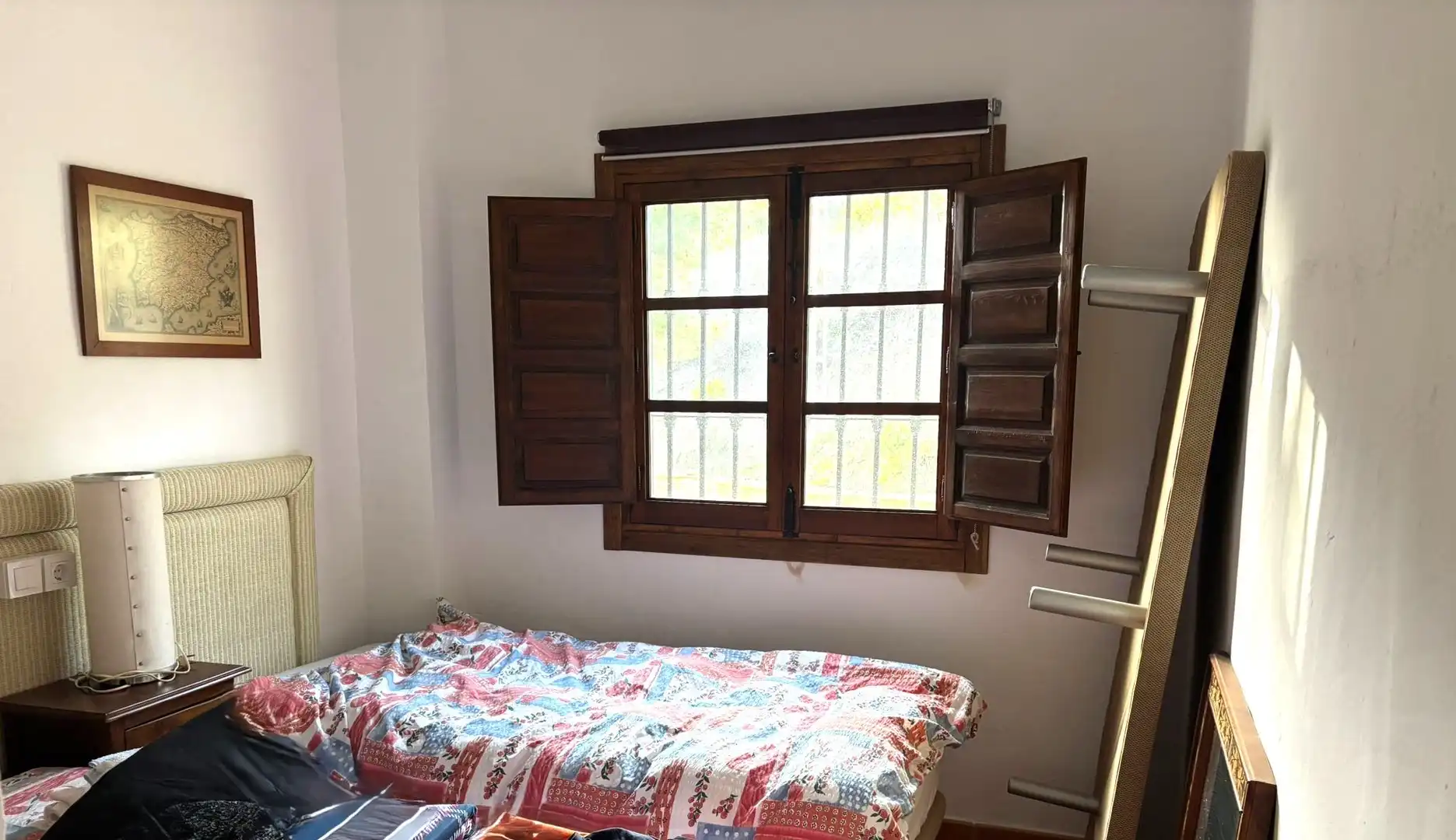 Dormitori de Finca rústica en venda en Sedella amb Jardí privat, Terrassa i Traster