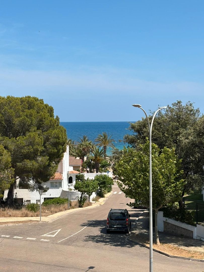 Vista exterior de Casa adosada en venta en Mont-roig del Camp con Aire acondicionado, Jardín privado y Terraza
