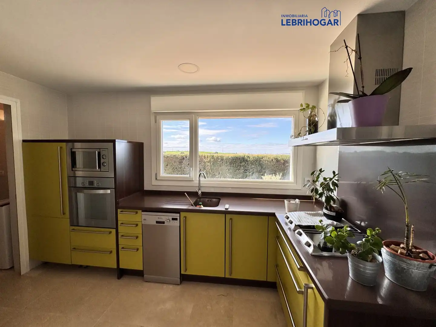 Kitchen of Houses for sale in Lebrija  with Air Conditioner, Heating and Terrace