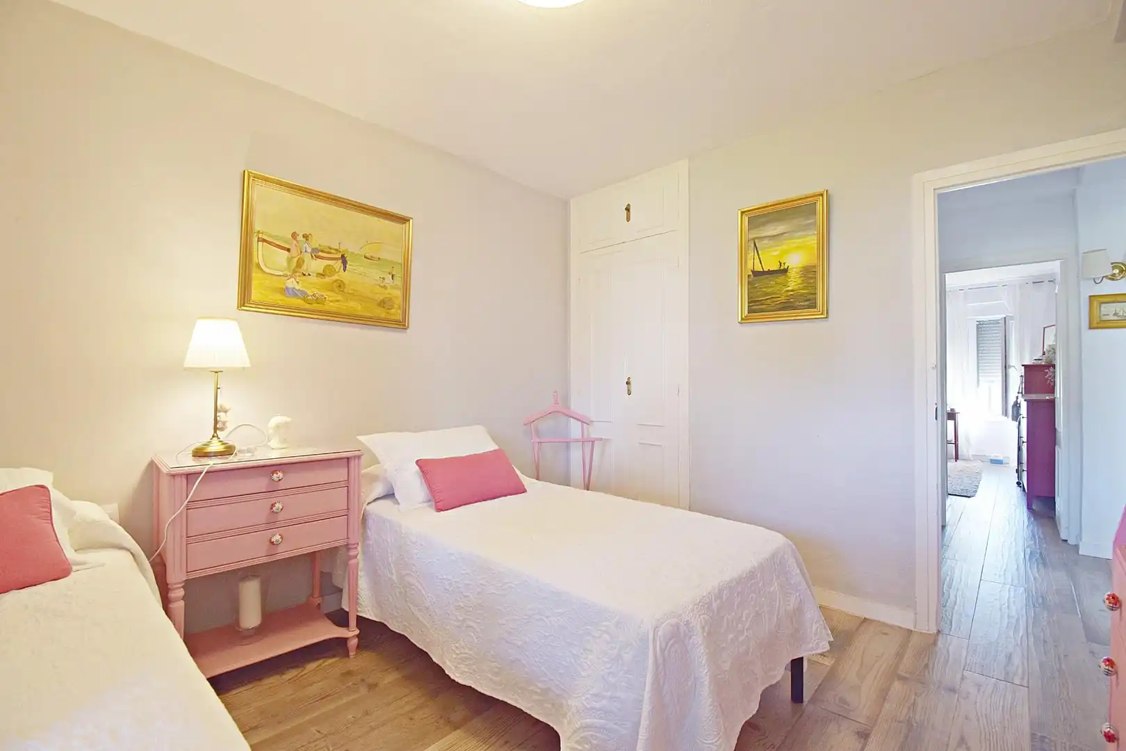 Dormitori de Casa o xalet en venda en El Puerto de Santa María amb Aire condicionat i Jardí privat