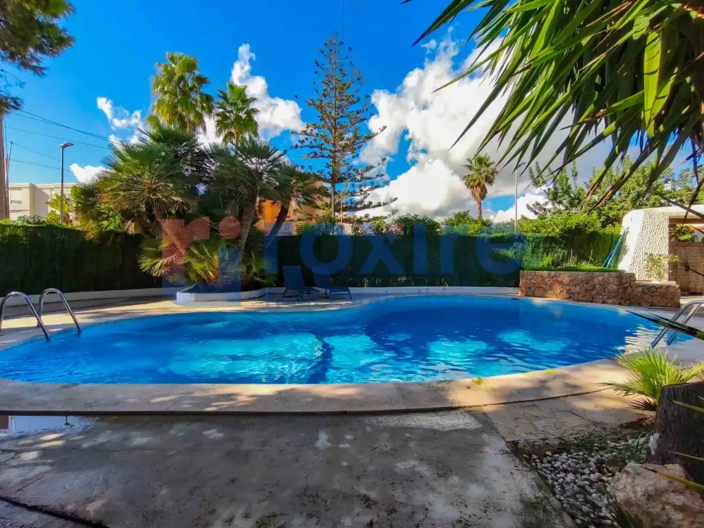 Piscina de Casa o xalet en venda en Eivissa amb Aire condicionat, Jardí privat i Terrassa