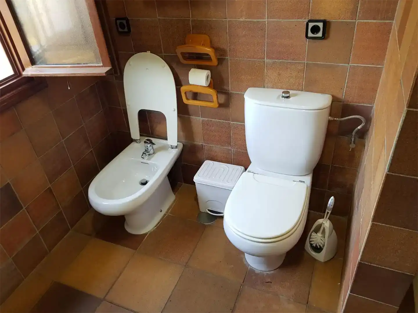 Bathroom of Houses for sale in Barbate  with Air Conditioner, Swimming Pool and Balcony
