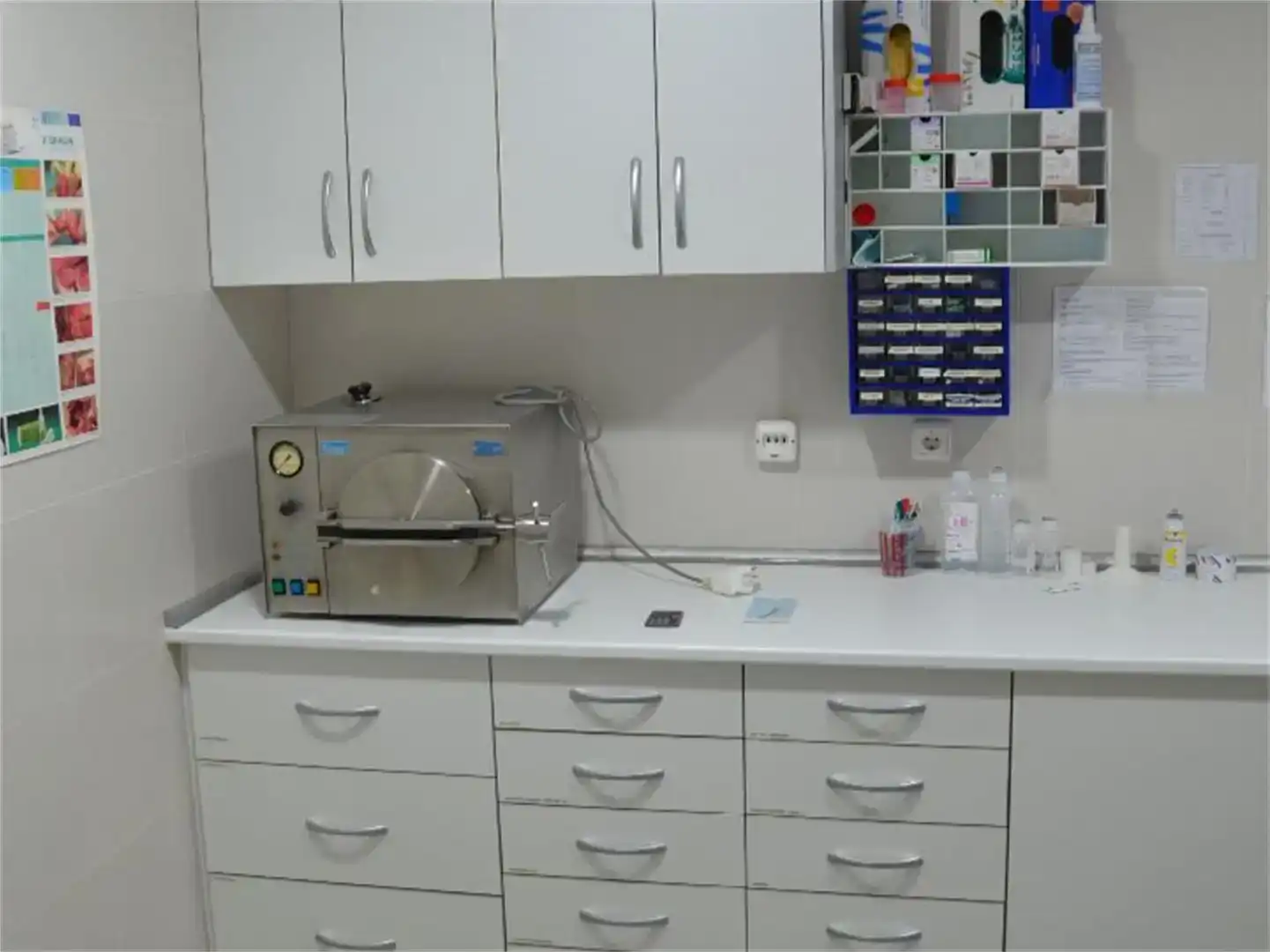 Kitchen of Commercial properties for rent in Valencia  with Air Conditioner