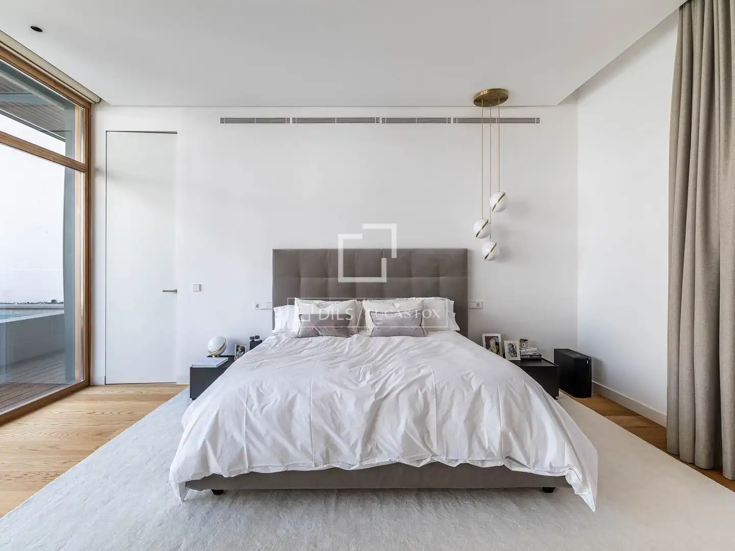 Bedroom of Attic for sale in Madrid  with Air Conditioner, Heating and Terrace